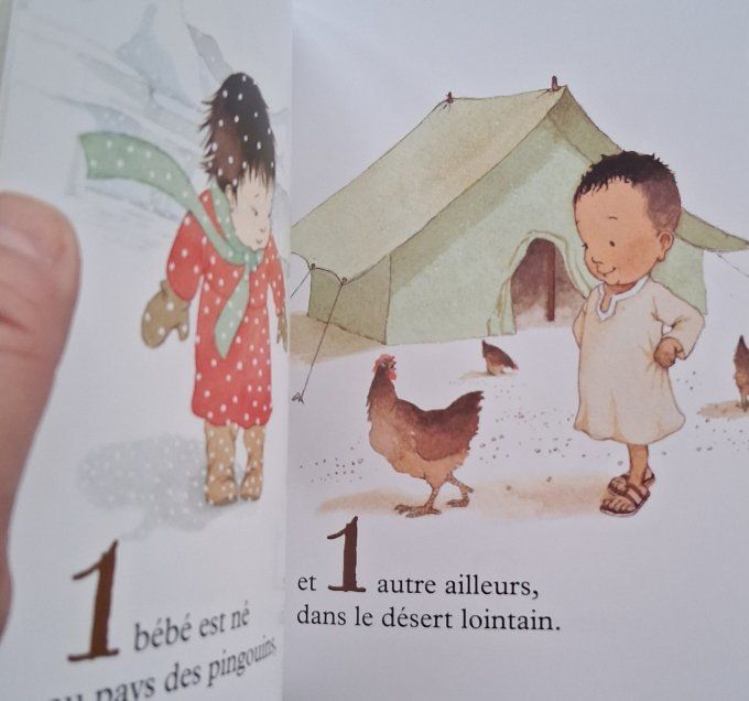 2 petites mains et 2 petits pieds