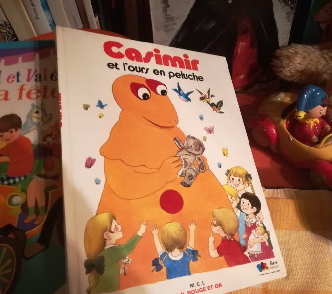 Casimir et l'ours en peluche