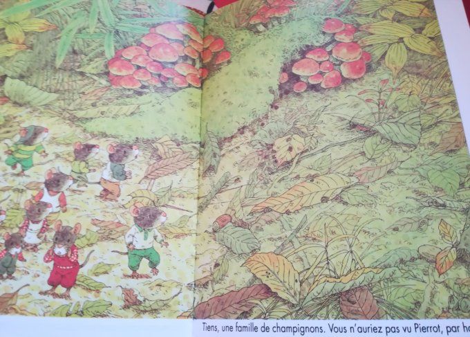 La fête d'automne de la famille souris