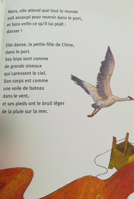 La petite fille du port de Chine