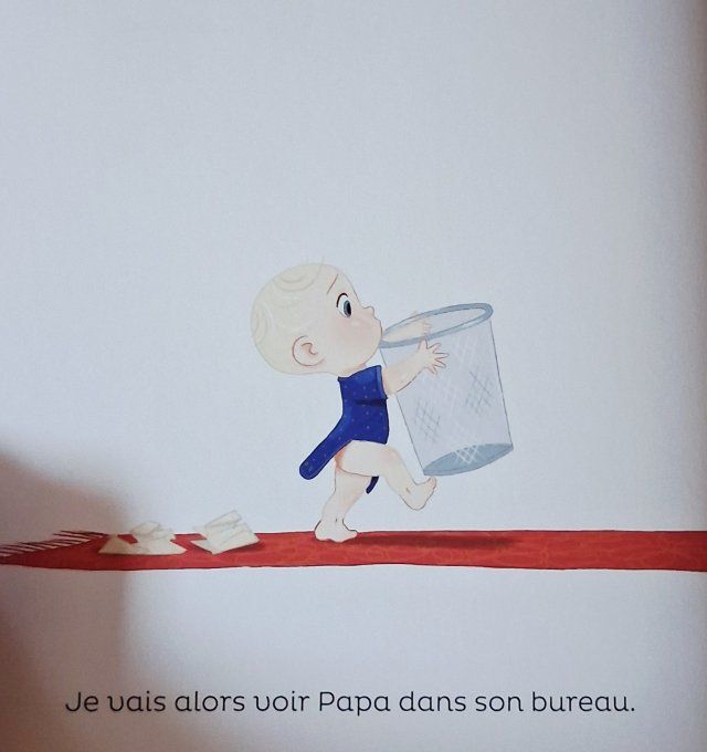 Petit frère découvre le pot
